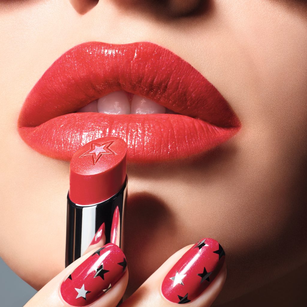 Dior Addict lance sa nouvelle collection lipstick : Stellar Halo Shine & Stellar Gloss. Crédits : ©Dior.