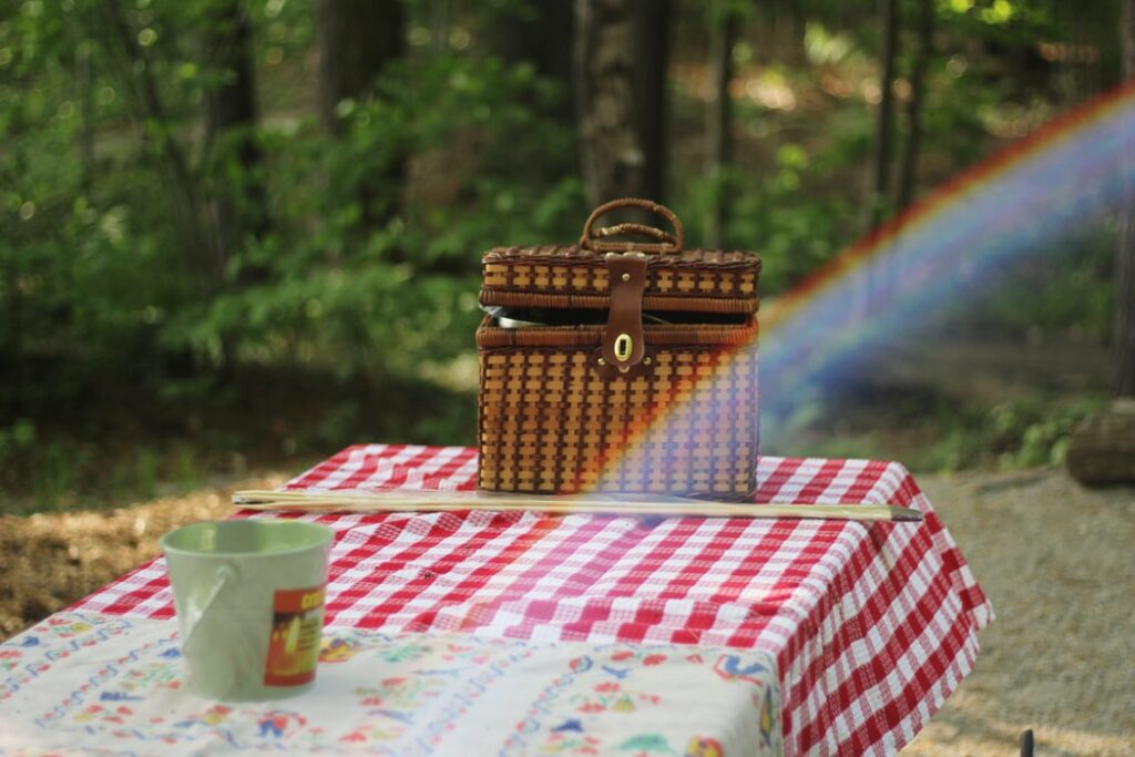 Picnic basket © Bonnie Kittle